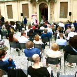 Pubblico all'inaugurazione della Mostra "Le forme dell’amore - L’arte racconta” a Villa Breda Padova Pubblico all'inaugurazione della Mostra "Le forme dell’amore - L’arte racconta” a Villa Breda Padova