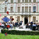 Pubblico all'inaugurazione della Mostra "Le forme dell’amore - L’arte racconta” a Villa Breda Padova Pubblico all'inaugurazione della Mostra "Le forme dell’amore - L’arte racconta” a Villa Breda Padova